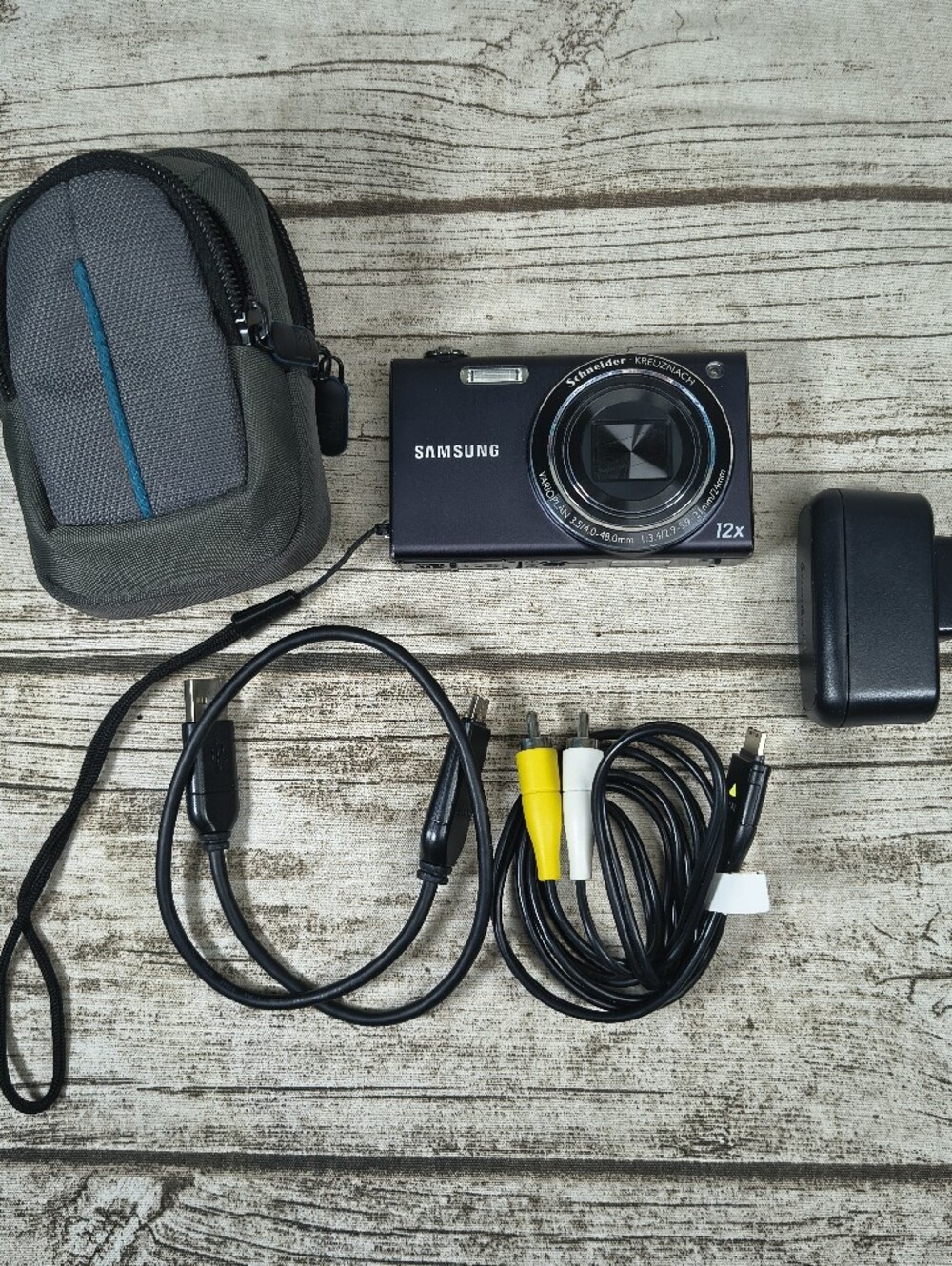 Samsung WB Series WB210 14.0MP Digital Camera Point And Shoot Black Tested